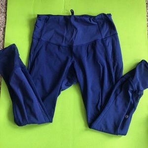 Navy blue lululemon capris
